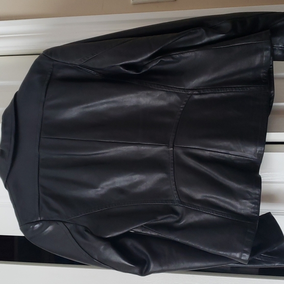 Womens Danier Leather Jacket - Picture 4 of 7